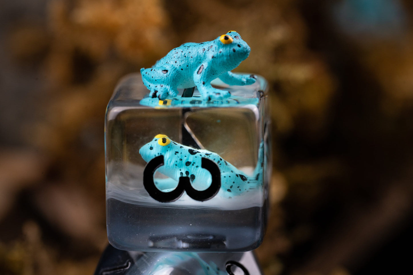 Darts of Death Frog Dice Set