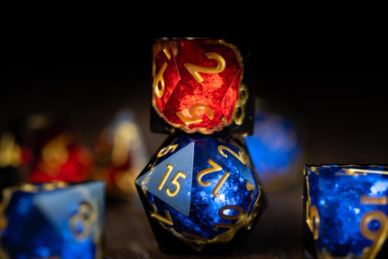 Veins of Valor Dice Set