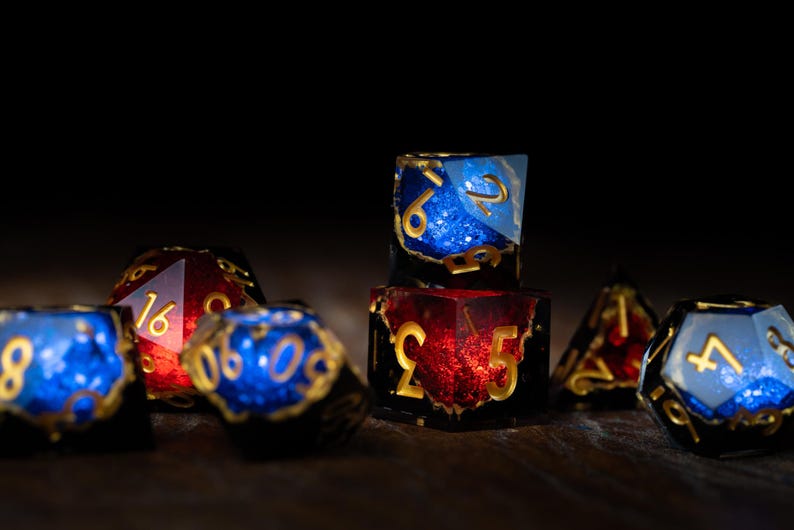 Veins of Valor Dice Set