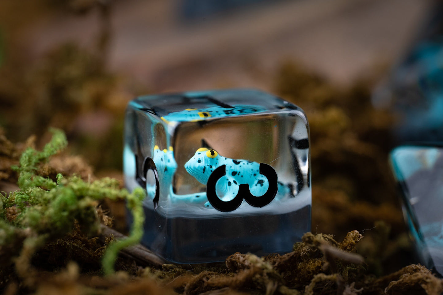 Cute Blue Frog Dice Set: Darts of Death Polyhedral DnD Dice - Perfect Gift for Dungeons and Dragons Players