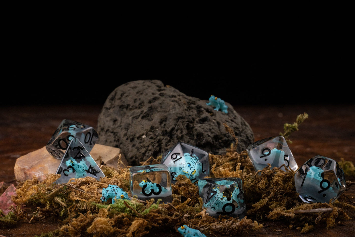 Cute Blue Frog Dice Set: Darts of Death Polyhedral DnD Dice - Perfect Gift for Dungeons and Dragons Players