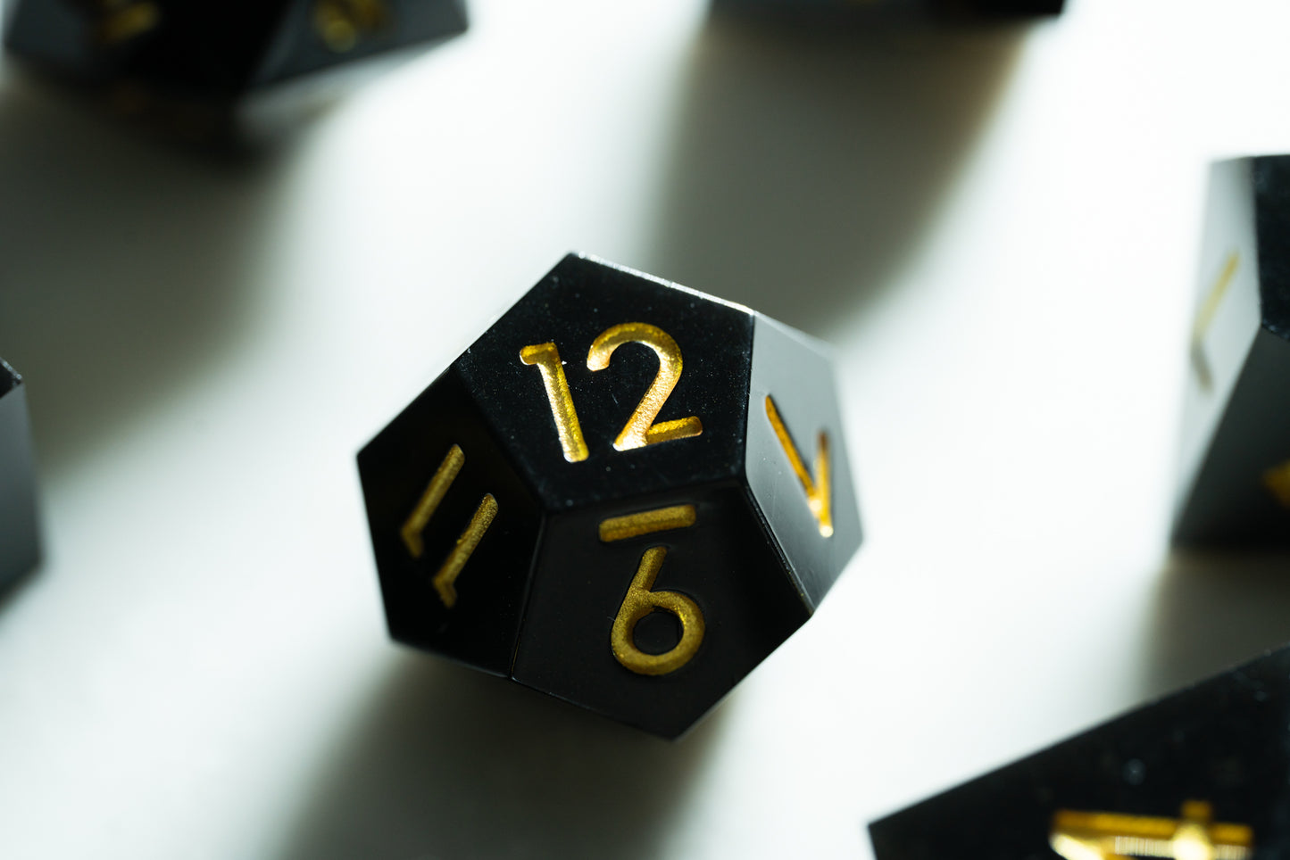 Shadow Strike Black Dice Set