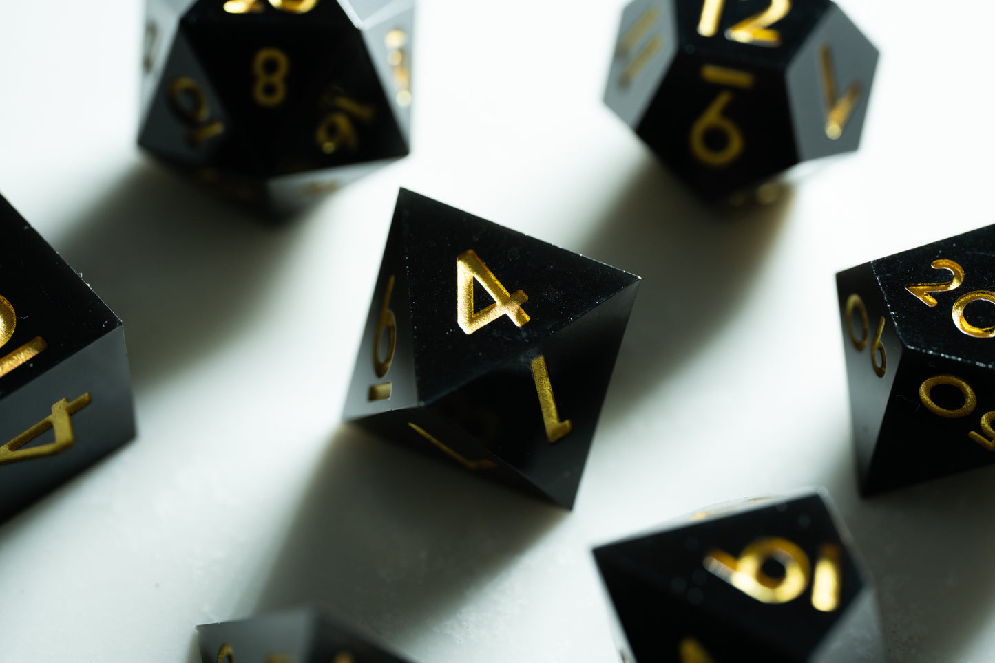 Shadow Strike Black Dice Set