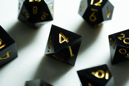 Shadow Strike Black Dice Set