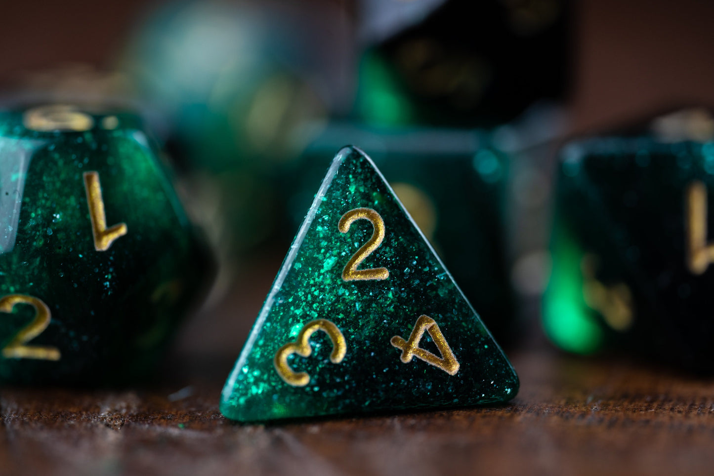 Emerald Flame Green Glitter Dice Set: Polyhedral Emerald DnD Dice - Perfect Gifts for Dungeons and Dragons Players