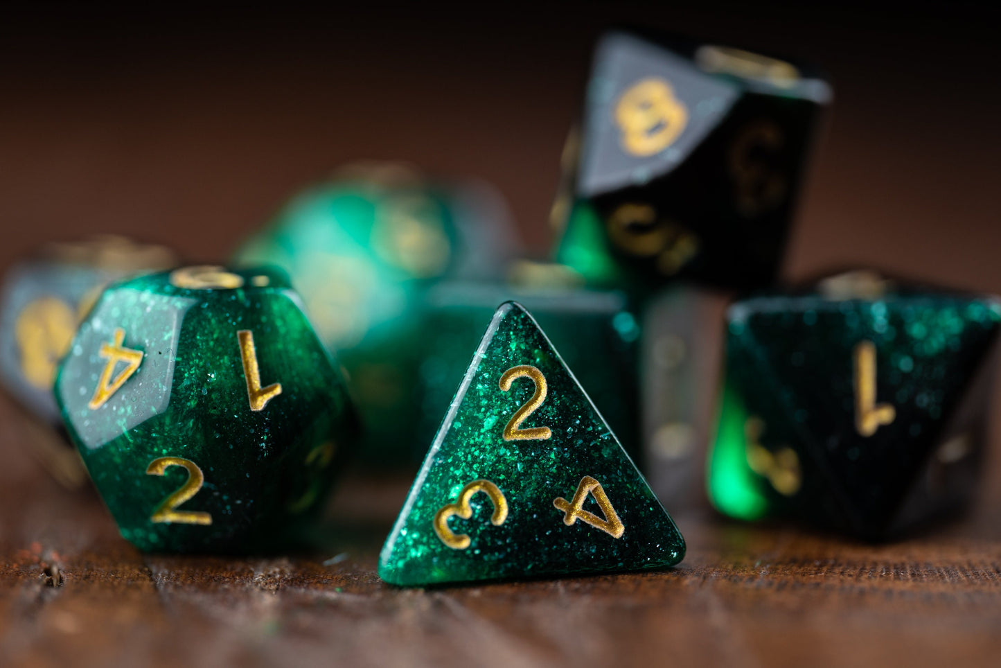 Emerald Flame Green Glitter Dice Set: Polyhedral Emerald DnD Dice - Perfect Gifts for Dungeons and Dragons Players