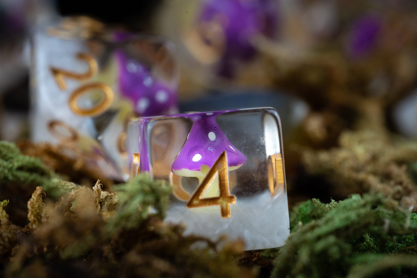 Shroom of Doom Mushroom Dice Set: Cute Polyhedral DnD Dice for Druids - Unique Gift for Dungeons and Dragons Players